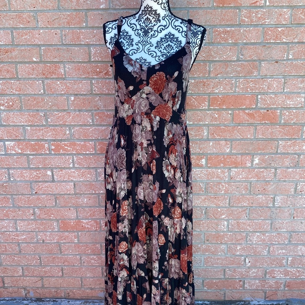NWT torrid Black and Red Floral Dress